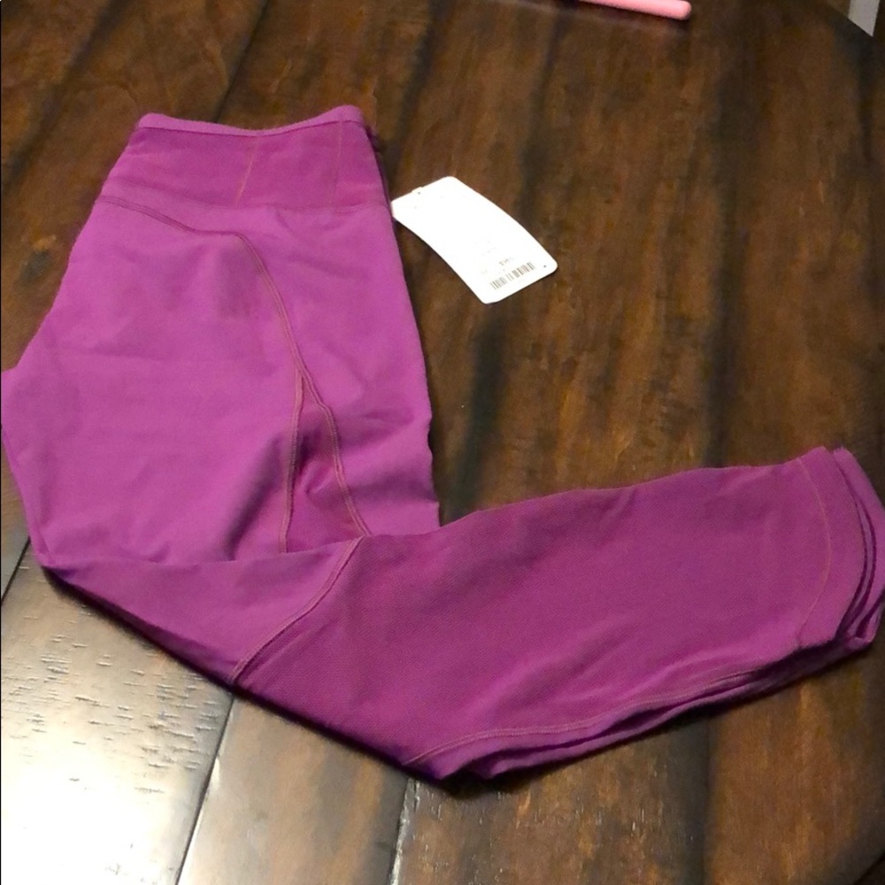 NWT lululemon size 10 magenta color